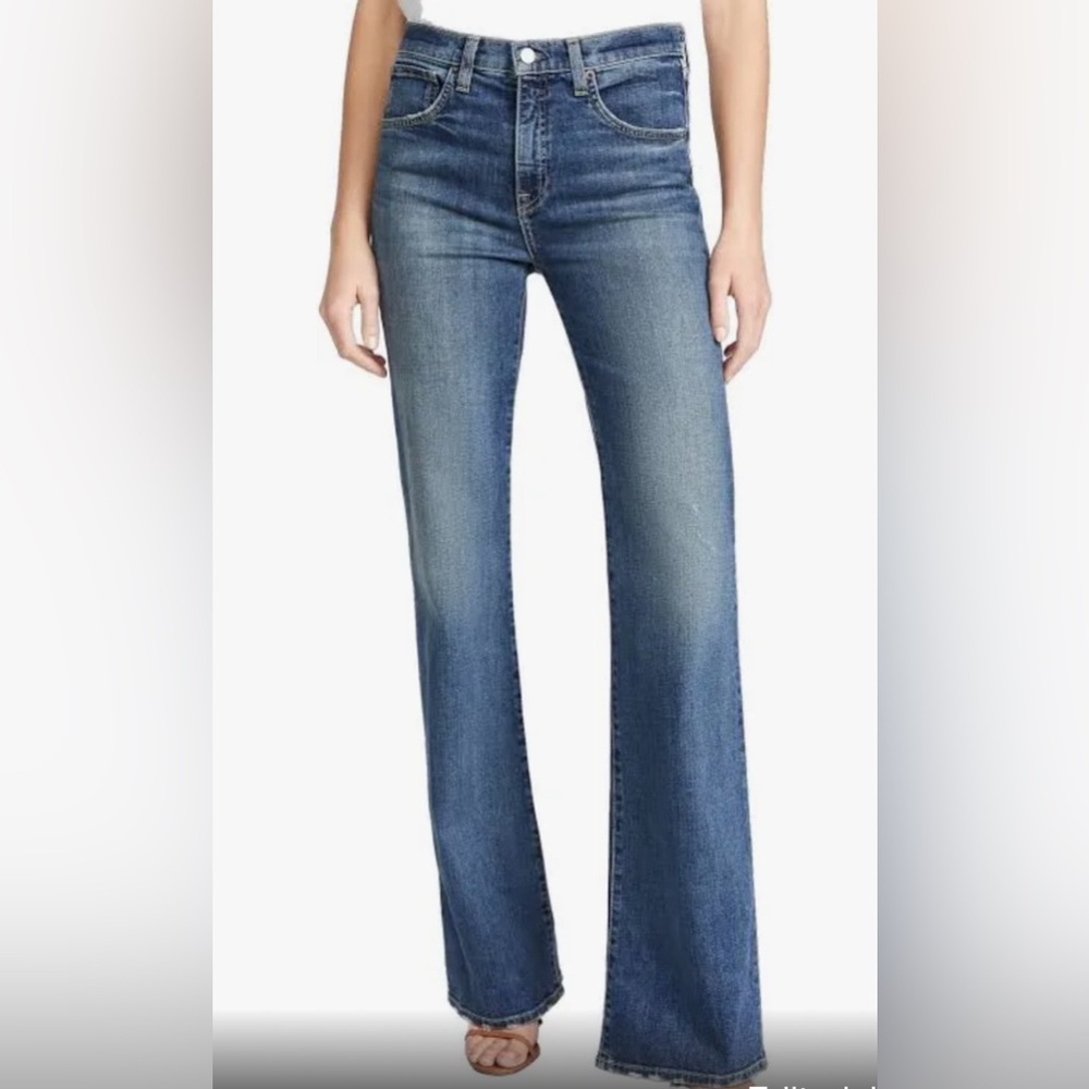 Nili Lotans iconic flare jeans in excellent condition